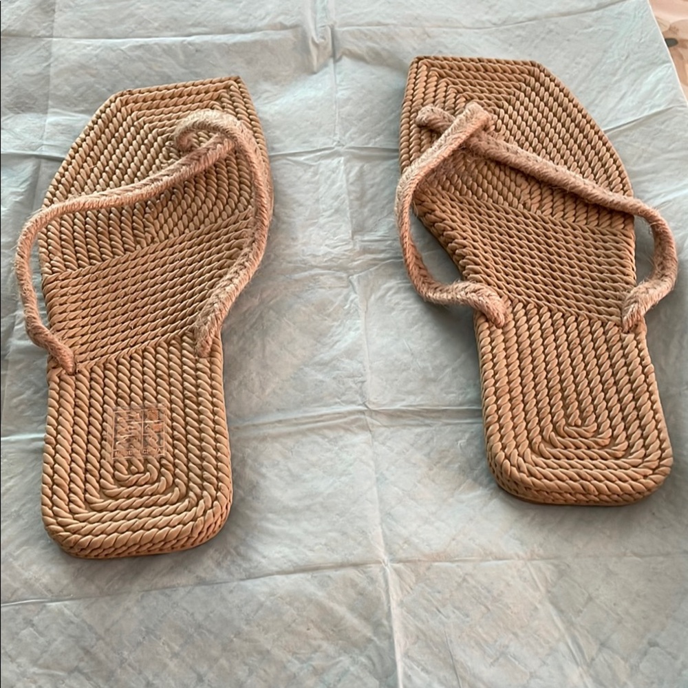 Women's Tan Woven Sandals